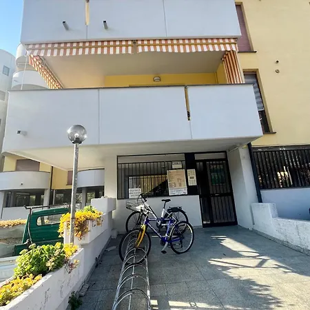 Nei Pressi Della Stazione Apartment *